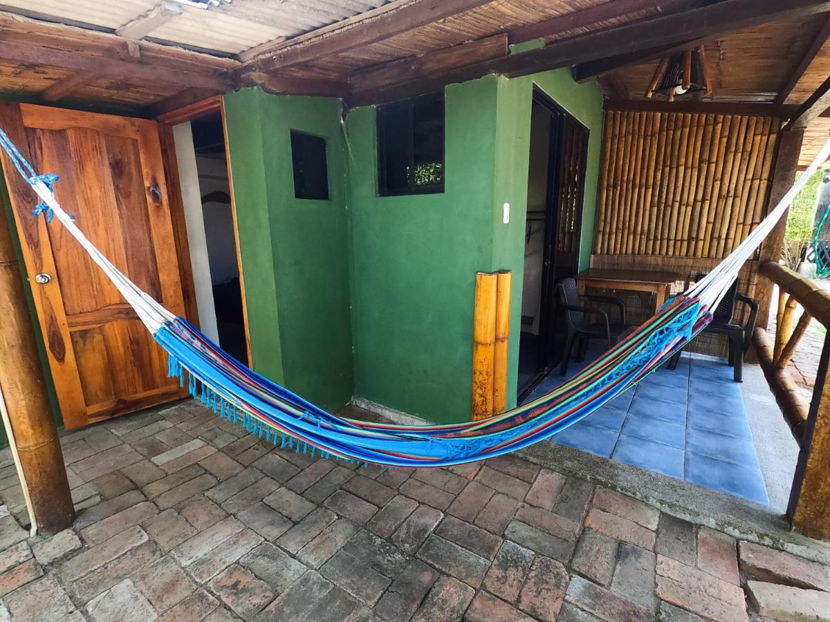 La Gondola Bed and Breakfast Montañita Εξωτερικό φωτογραφία